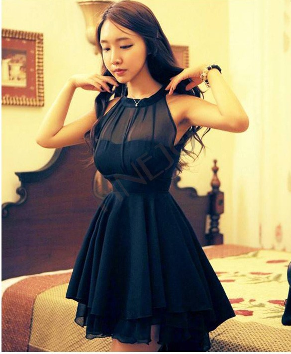 birthday dress.m Black Strapless V-Neck Short Dress